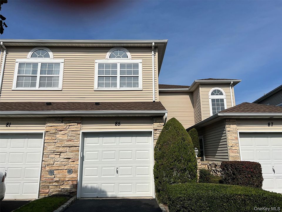 1st image of 85 Windwatch Drive