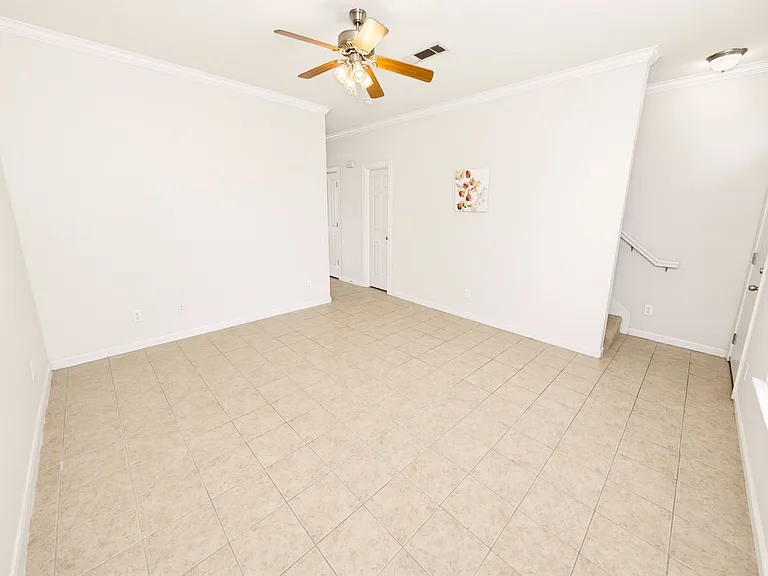4000 Lake Beau Pre Blvd #14 — Photo 14