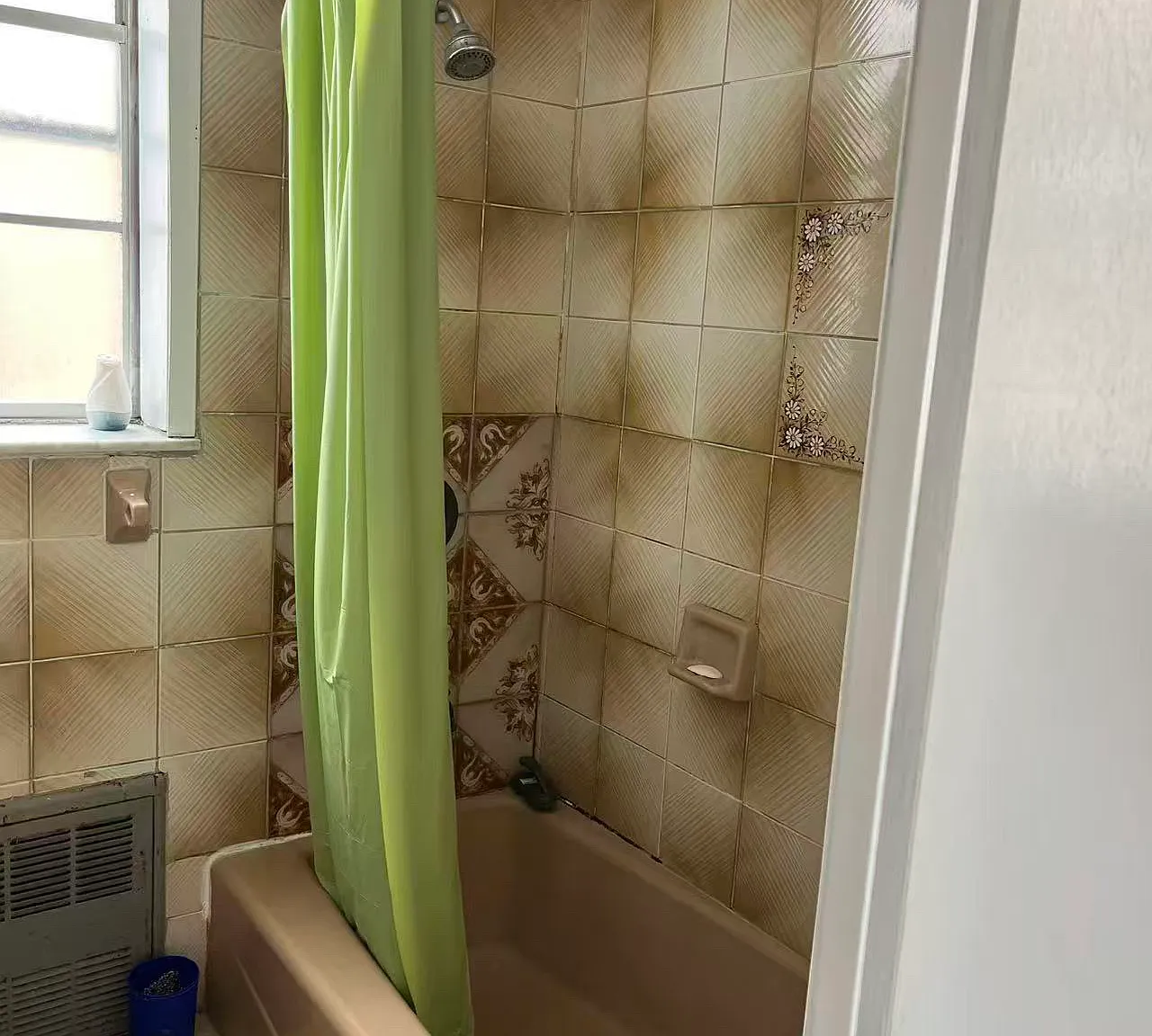 2 bed, $2,300 — Photo 4