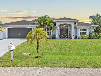 2042 NE 26th ST, Cape Coral, FL, 33909