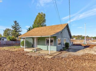 4361 Kalmia St, Springfield, OR 97478