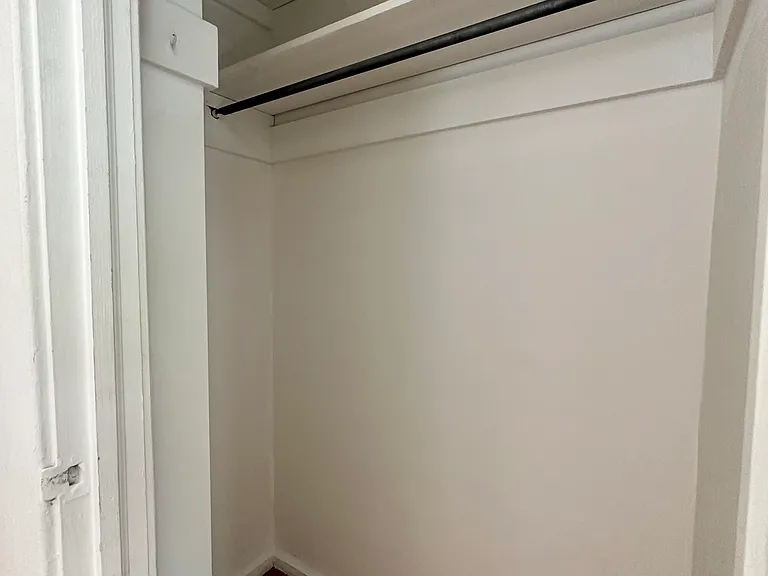 2633 S Race St — Photo 29