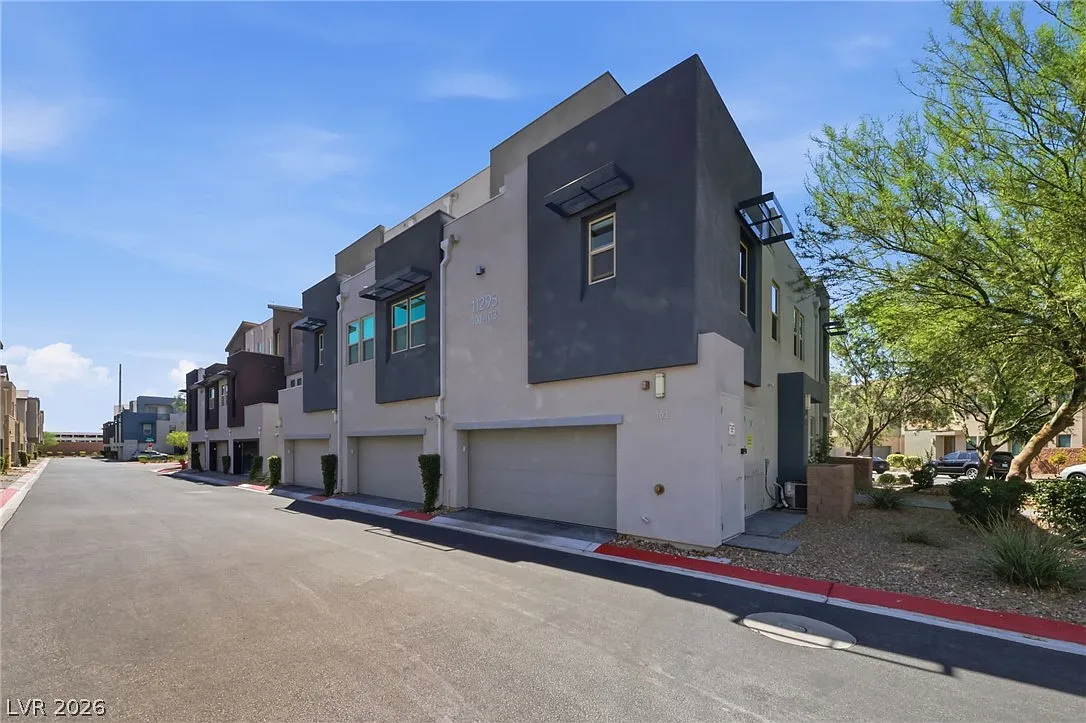 2 bed, 2.5 bath, 1878 sqft, $3,500 — Photo 4