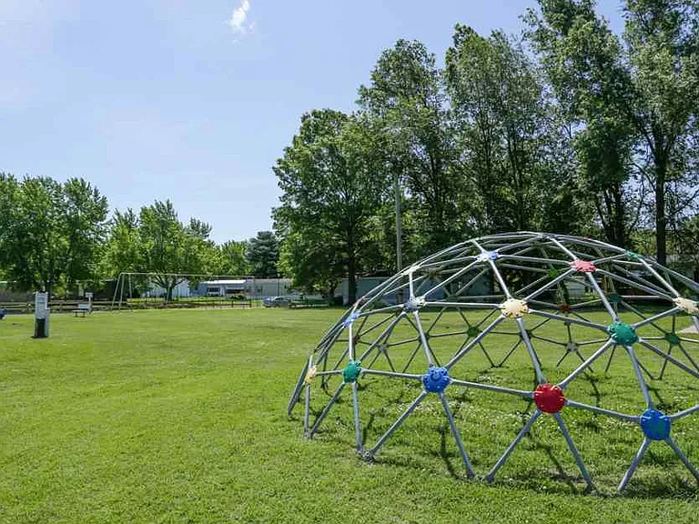 Shawnee Community — Photo 3