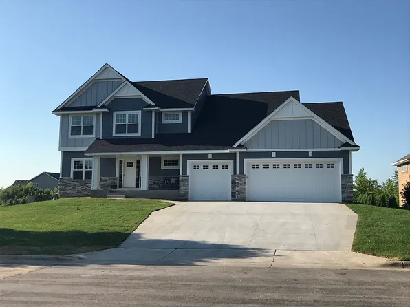 1110 Goldenray Dr, Faribault, MN 55021