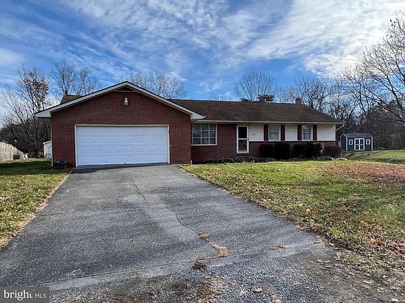 2nd image of 207 Meade Dr
