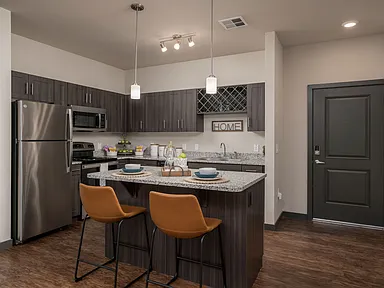 3 Bed 2 Bath Premier Courtyard