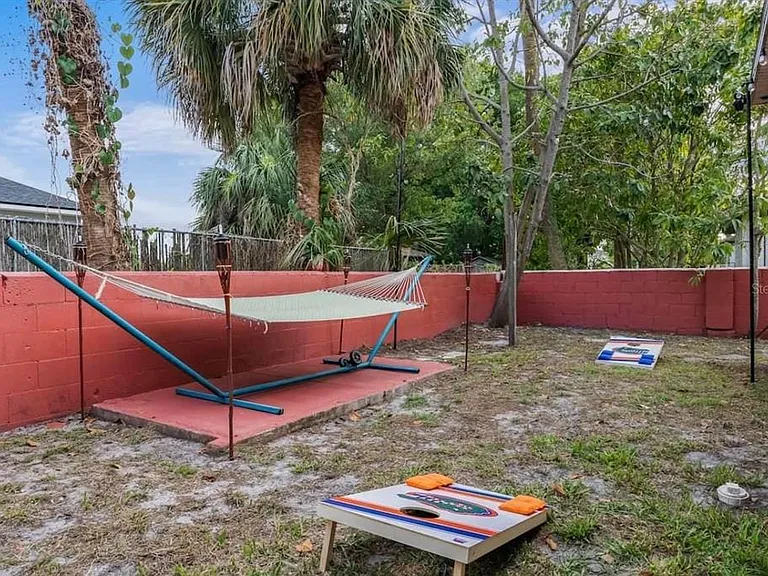 2324 W Palmetto St — Photo 7