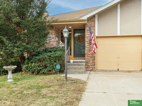 3220 S 50th St, Omaha, NE 68106