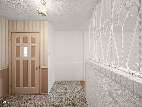 5th image of 5317 La Taste Ave
