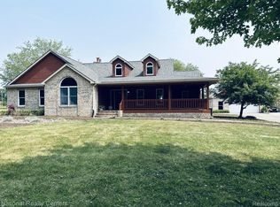 6350 Crofoot Rd, Howell, MI 48843