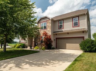 1500 Whitewater Dr, West Bend, WI 53095