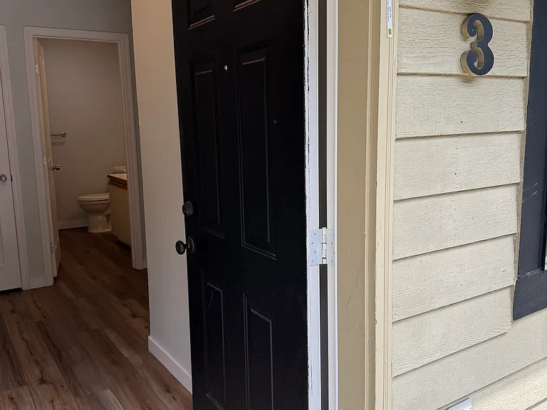 5706 183rd Ave E #3 — Photo 1