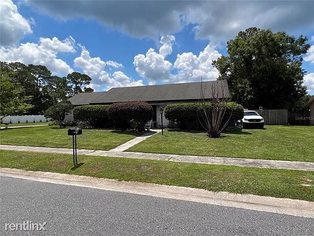 1st image of 207 Elderwood St