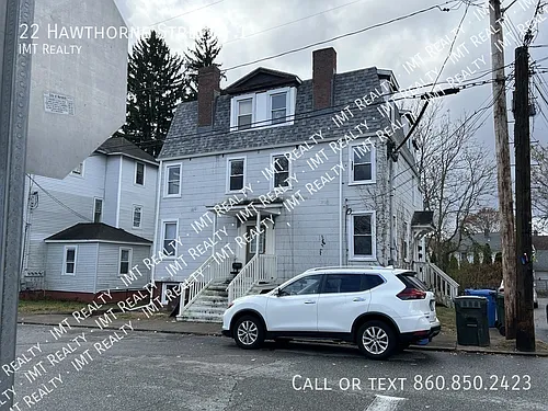 22 Hawthorne St #1 Photo 1