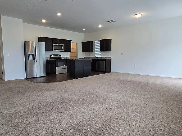 15660 Merlin Ave — Photo 13