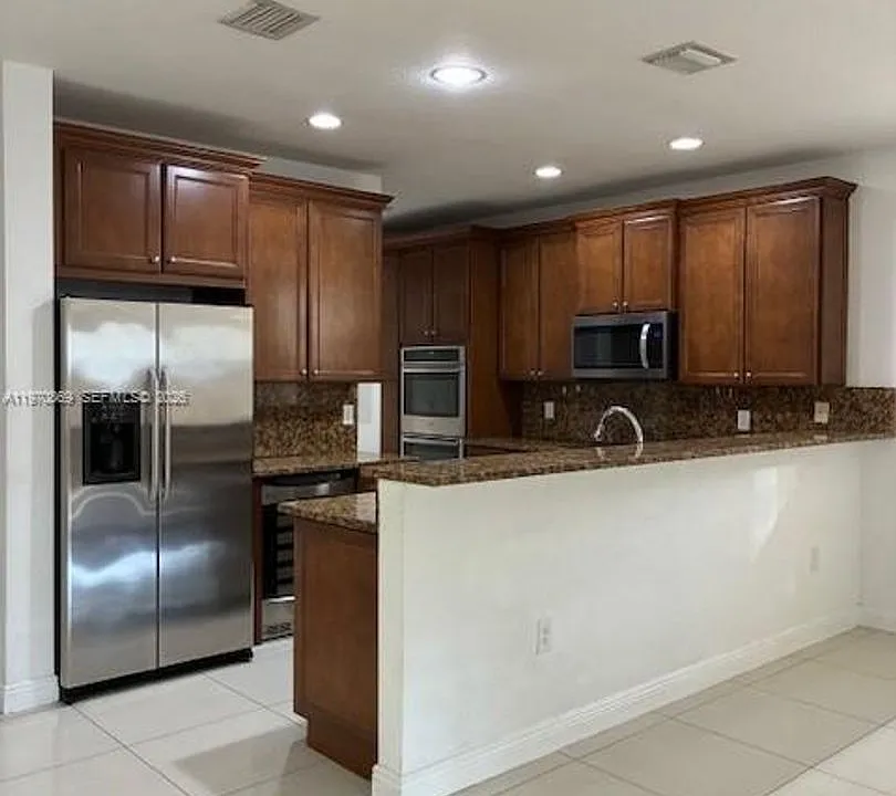 8848 NW 101st Pl