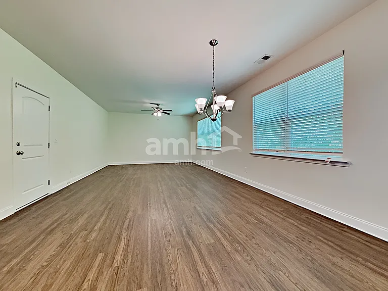 3358 Okelly Dr — Photo 5