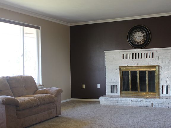 Main level Living room