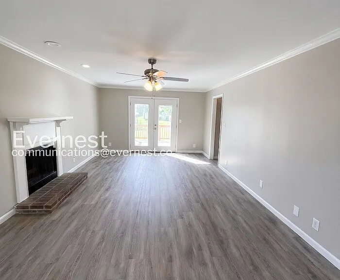 901 Cimarron Ct — Photo 6