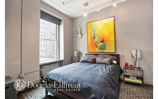 Sold by Douglas Elliman | media 25