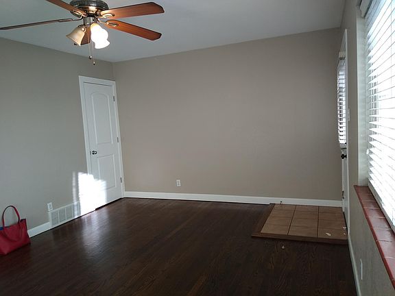 2nd image of 3316 N Adams St #3316