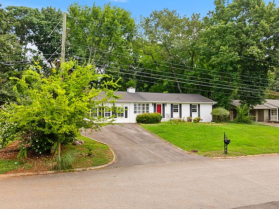4th image of 8045 Sabre Dr