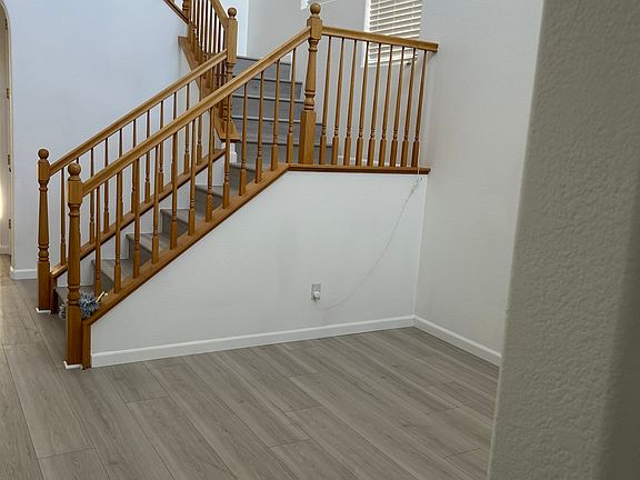 5th image of 9405 Silver Bridle Way