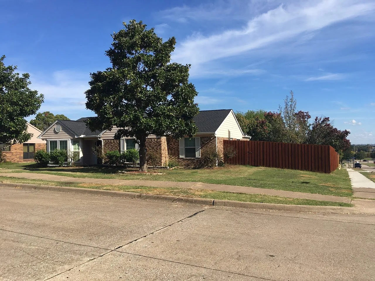 3 bed, 1599 sqft, $2,700 — Photo 1