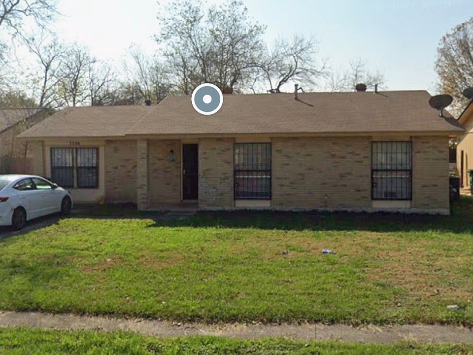Beautiful three bedroom two full bath, remodeled kitchen, family room, huge backyard central air heat.