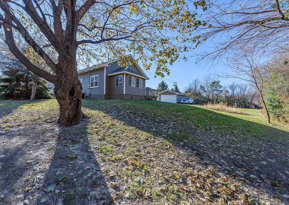 861 Diffley Rd