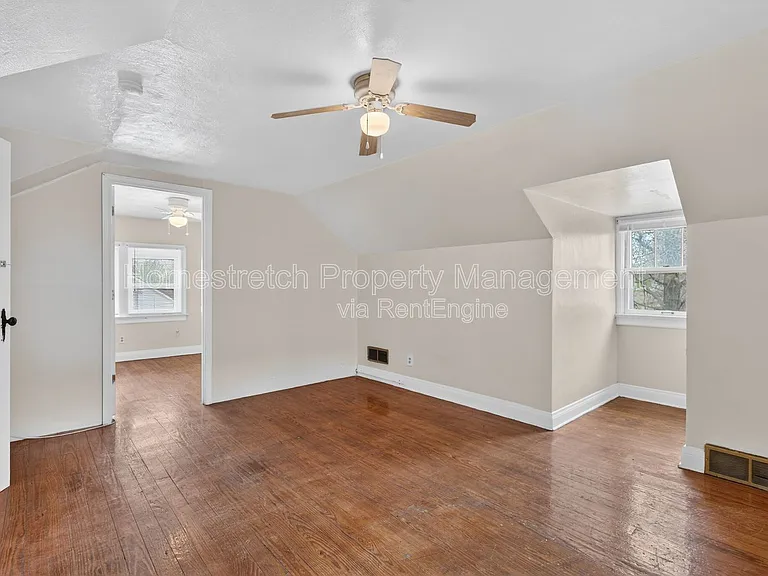 8817 Shady Grove Ave — Photo 28