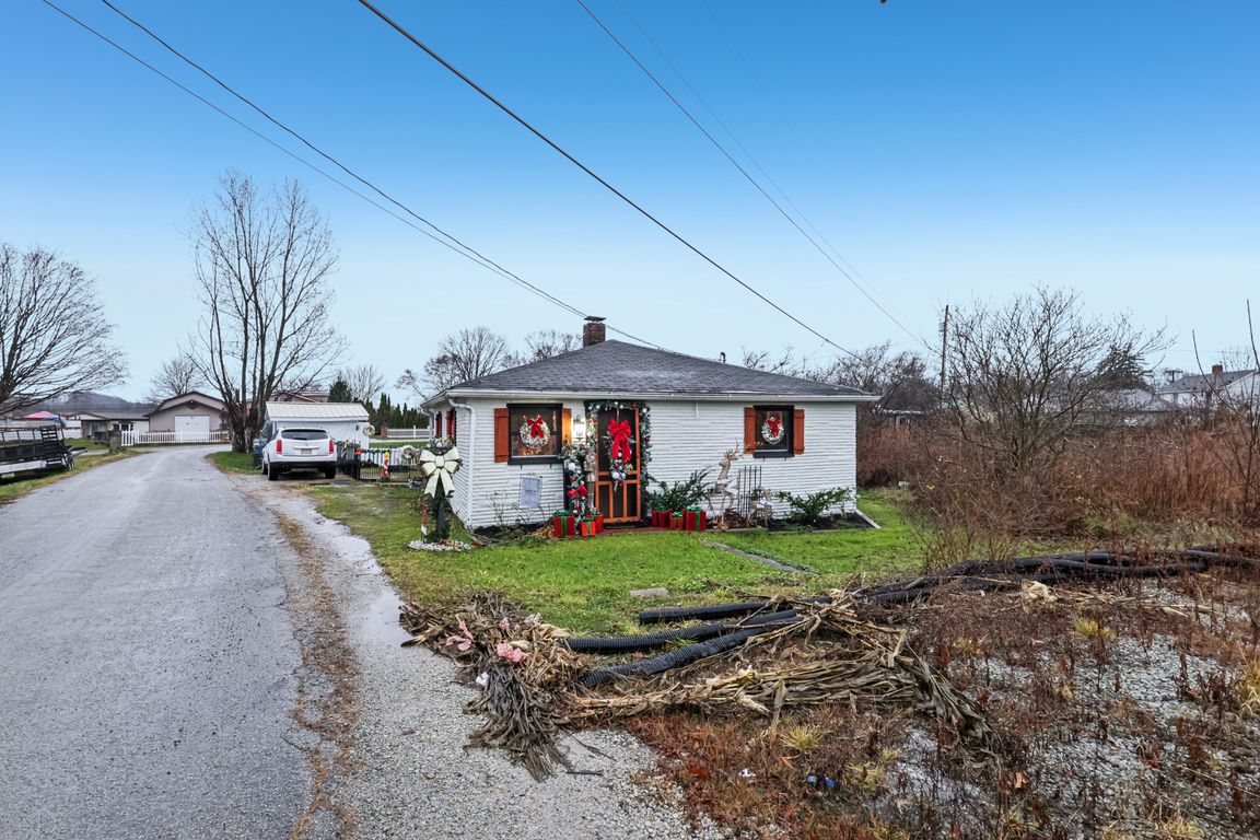 Tukosh St-S2611-001.jpg