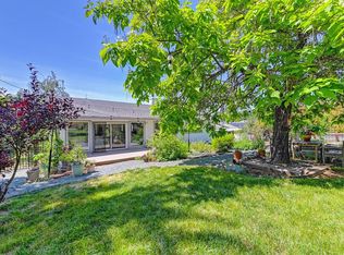 17725 Lake Forest Dr, Penn Valley, CA