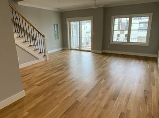 53 Miller St, Highlands, NJ 07732