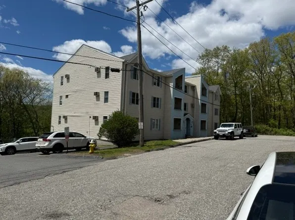 7 Gibbs St APT 10, Worcester, MA 01607