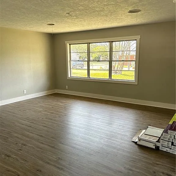 1509 Bennett St — Photo 6