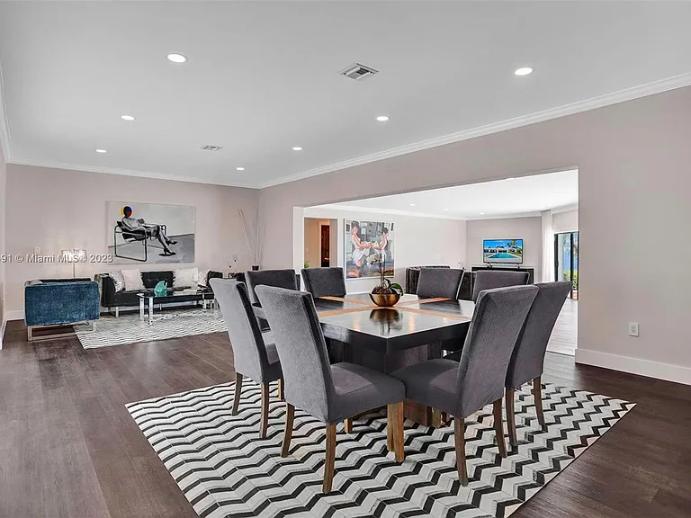 9101 N Bayshore Dr — Photo 9