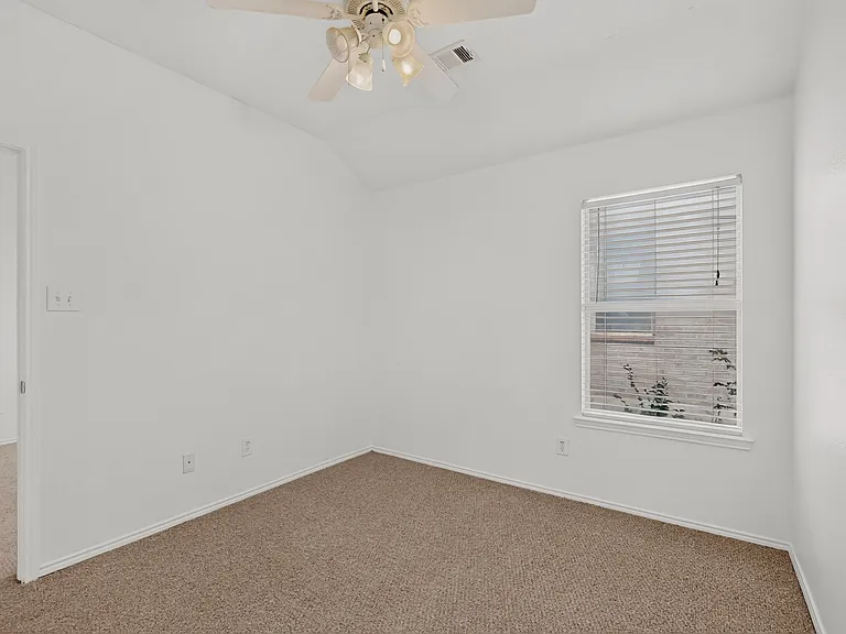 4184 Capstone Dr — Photo 8