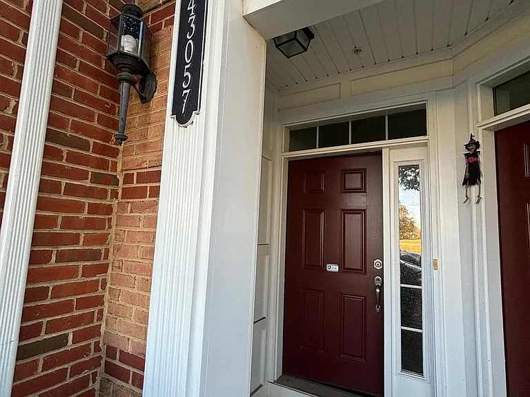 43057 Thoroughfare Gap Ter — Photo 2