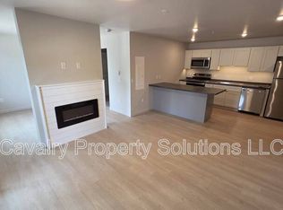 1221 Commonwealth Ave #103, Duluth, MN 55808