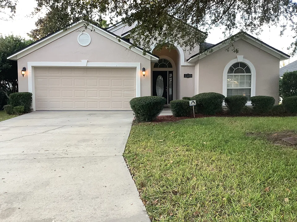 1509 Austin Ln