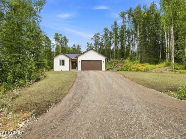 2295 N Skye Cir, Wasilla, AK 99623