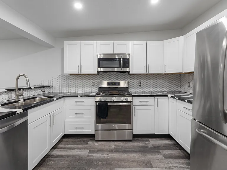 333 Main St #2B — Photo 9