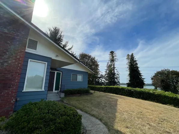 (undisclosed Address), North Bend, OR 97459