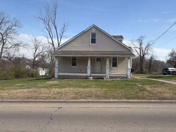 2204 E Main St, Belleville, IL 62221