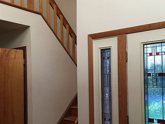 4th image of 156 Hickory St