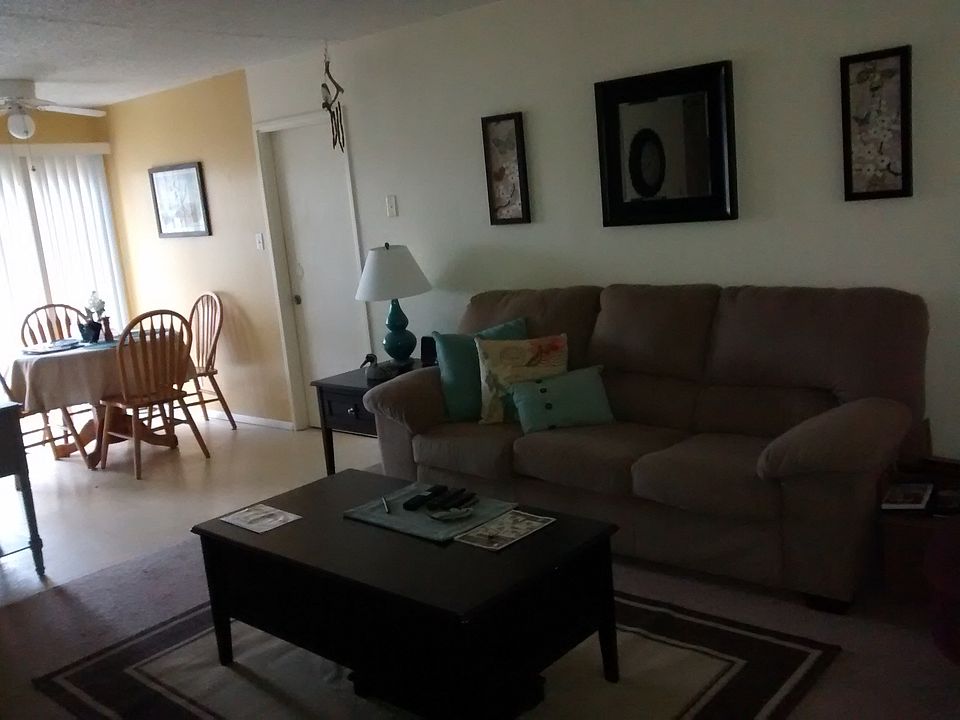 2nd image of 2140 Forestlake Dr