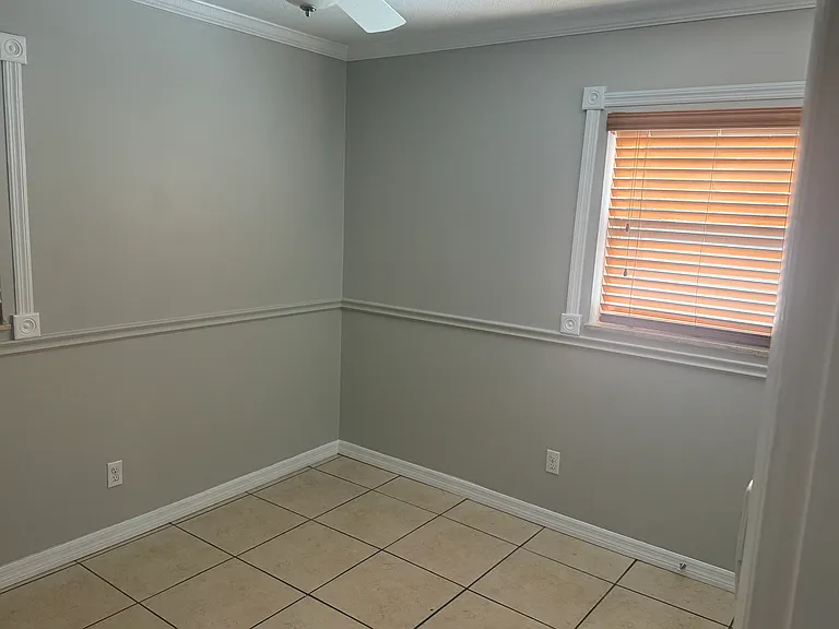 3359 E Aldridge Rd — Photo 11