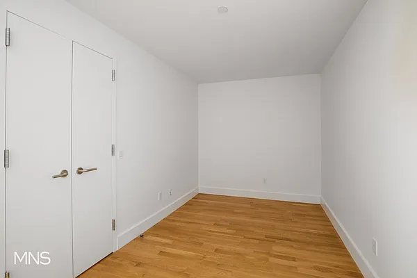 Rented by MNS Marketing | media 22